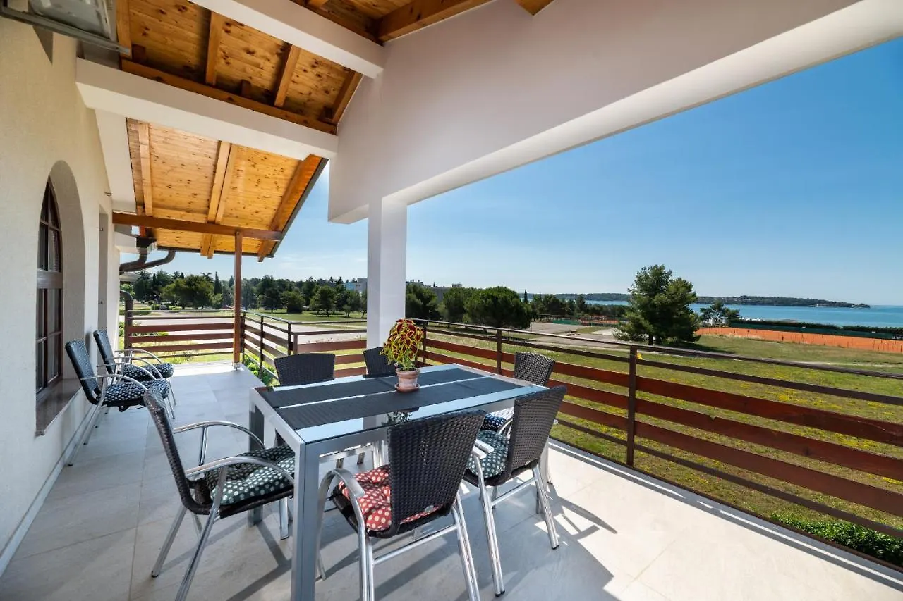 Apartman Petelin Новиград Хорватия