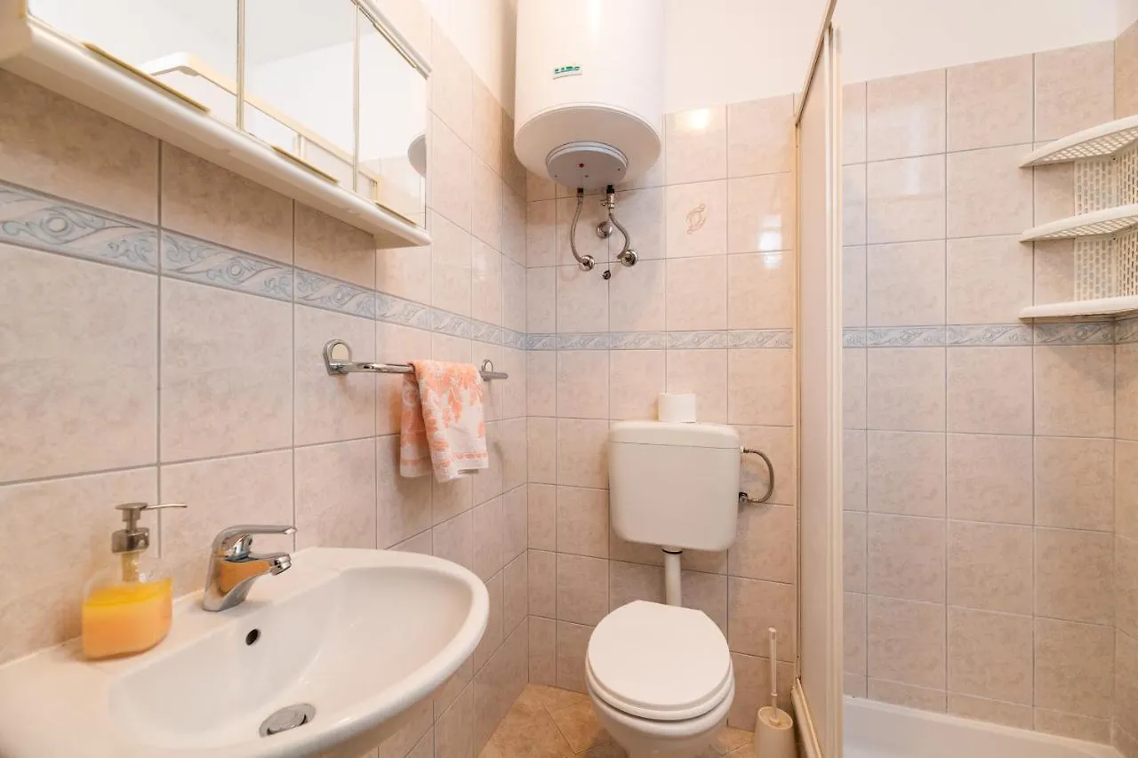 Apartman Petelin Новиград